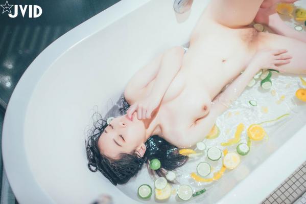    JVID-婕咪-日租女友：游乐园浪漫约会与诱惑床照，清纯与大尺度的双重极致视觉体验第147张图片