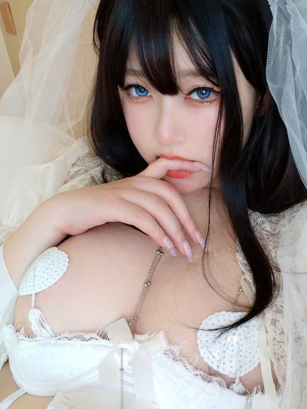    女主K-白双子：纯欲新娘婚纱私房，童颜巨乳极致诱惑，大尺度性感写真第65张图片
