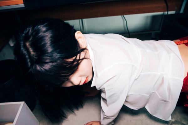    韩国美女琪雅Zia绳缚卷：红色蕾丝内衣搭配黑丝私房写真，极致火辣身材诱惑大尺度艺术摄影第7张图片