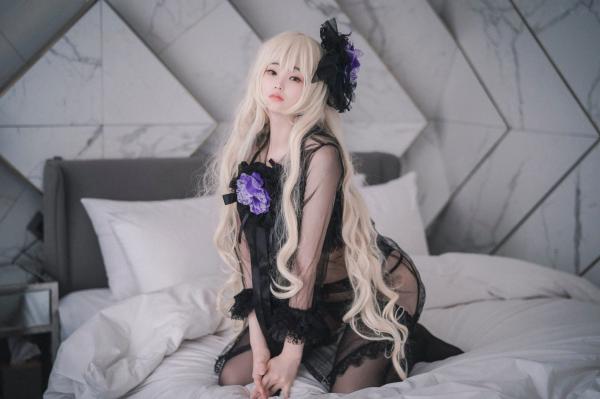    韩国美女Bambi斑比《命运之子》丽塔Cosplay：暗黑哥特风黑丝蕾丝内衣，精致白发造型诱惑写真第4张图片