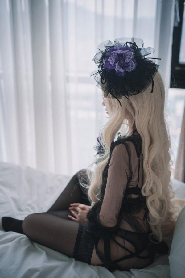    韩国美女Bambi斑比《命运之子》丽塔Cosplay：暗黑哥特风黑丝蕾丝内衣，精致白发造型诱惑写真第42张图片