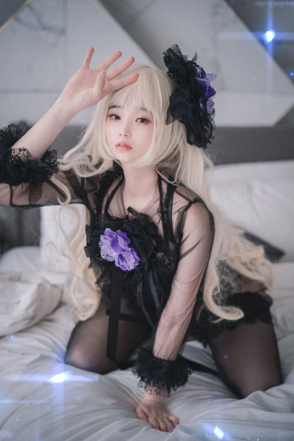    韩国美女Bambi斑比《命运之子》丽塔Cosplay：暗黑哥特风黑丝蕾丝内衣，精致白发造型诱惑写真第73张图片