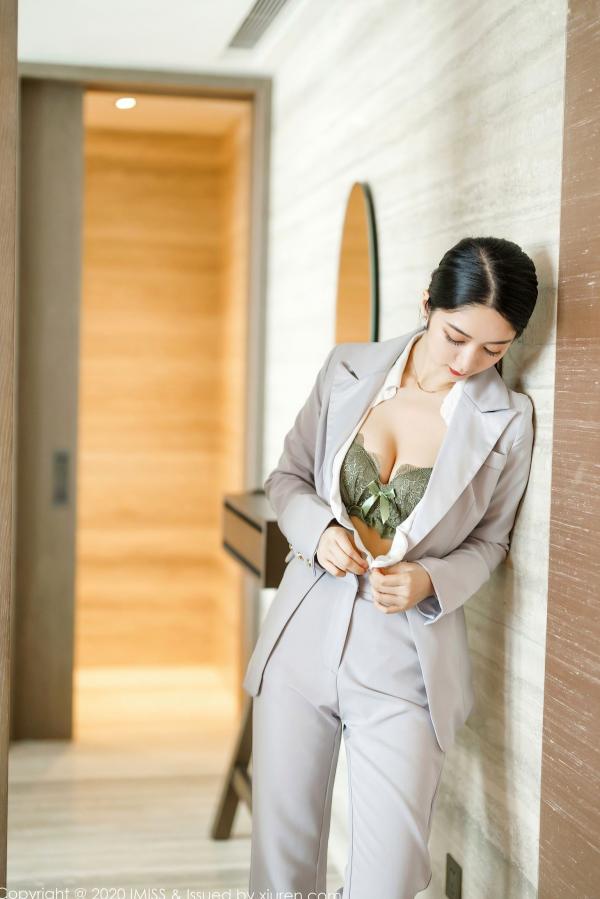    IMiss爱蜜社-483-小热巴：干练灰色西装与性感内衣碰撞，室内职场风私房写真，御姐诱惑，无圣光大尺度视觉盛宴第41张图片