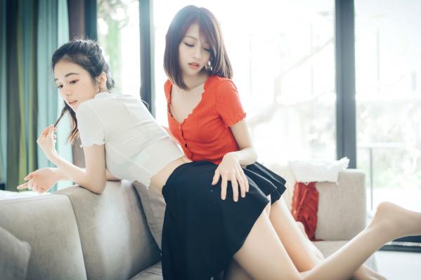    JVID-妍妍与辰辰-好色萝莉与巨乳御姐百合私房写真，唯美大尺度极致诱惑（2021.08.06）第6张图片