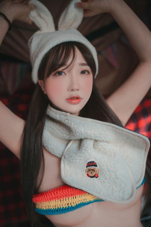    韩国美女孙乐乐-Son YeEun浪漫冬季露营私房写真，极致身材展露性感风情，户外帐篷女神诱惑大尺度套图第39张图片