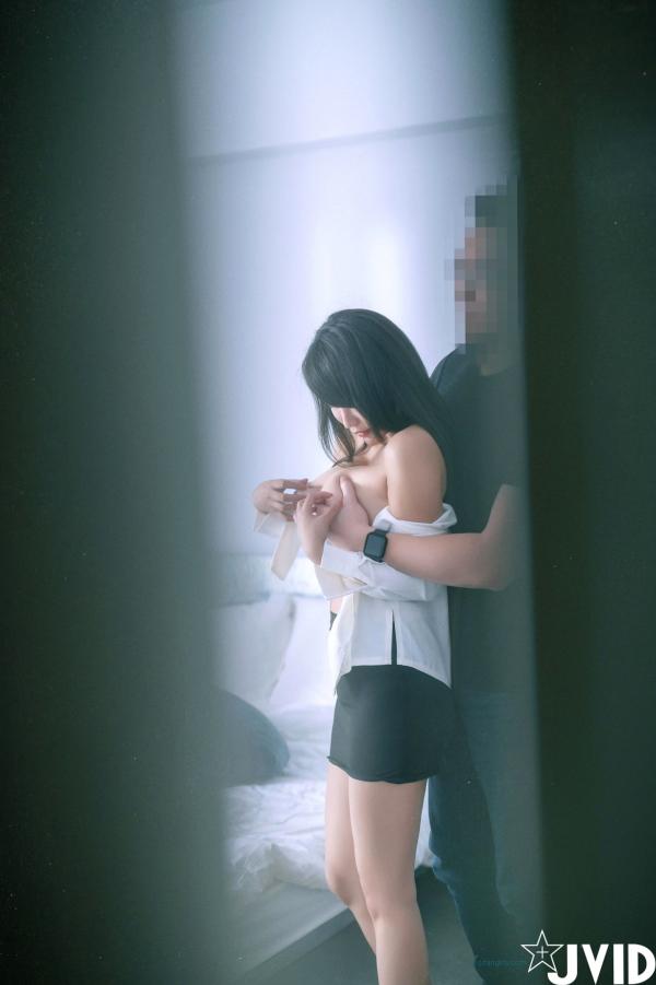    JVID乐乐私房写真：极致巨乳居家诱惑，无圣光大尺度冲击，绝美女神私密视觉分享第5张图片