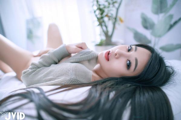    JVID乐乐私房写真：极致巨乳居家诱惑，无圣光大尺度冲击，绝美女神私密视觉分享第82张图片