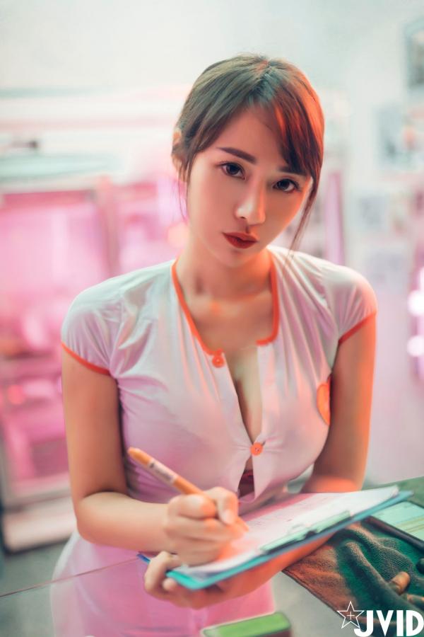   JVID-乐乐-槟榔西施：霓虹灯下的极致制服诱惑，火辣私房大尺度写真第53张图片