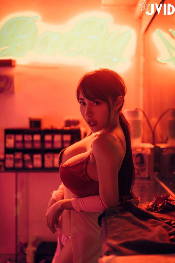    JVID-乐乐-槟榔西施：霓虹灯下的极致制服诱惑，火辣私房大尺度写真第100张图片