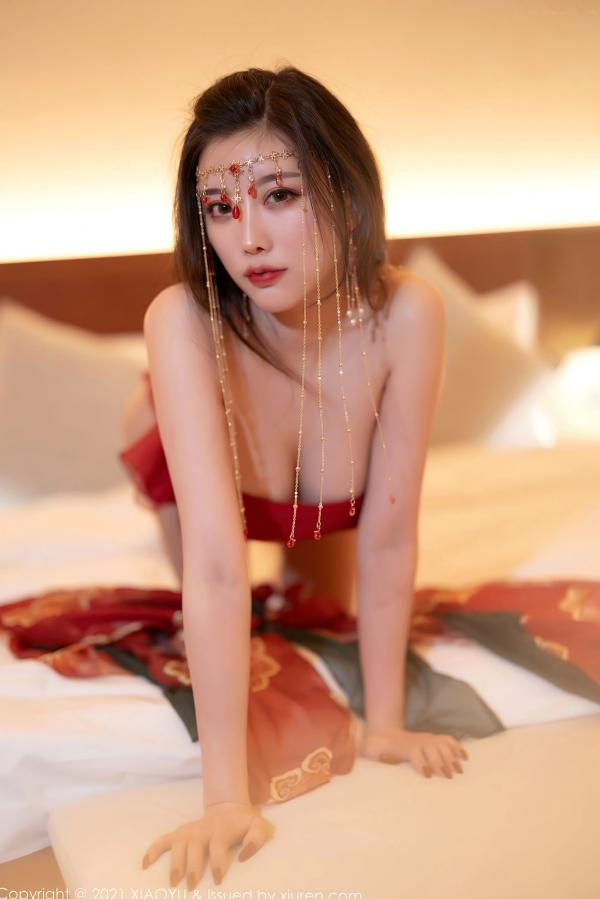    XiaoYu语画界-杨晨晨Sugar-丽江心愿旅拍红色古装肚兜-典雅古典韵味-酒店私房摄影第80张图片