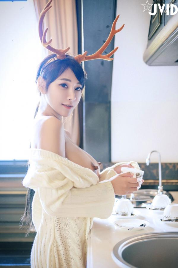    JVID-乐乐-完美曲线鹿角尤物，大尺度私房写真，性感针织与内衣角色扮演，白嫩肌肤极致诱惑第5张图片