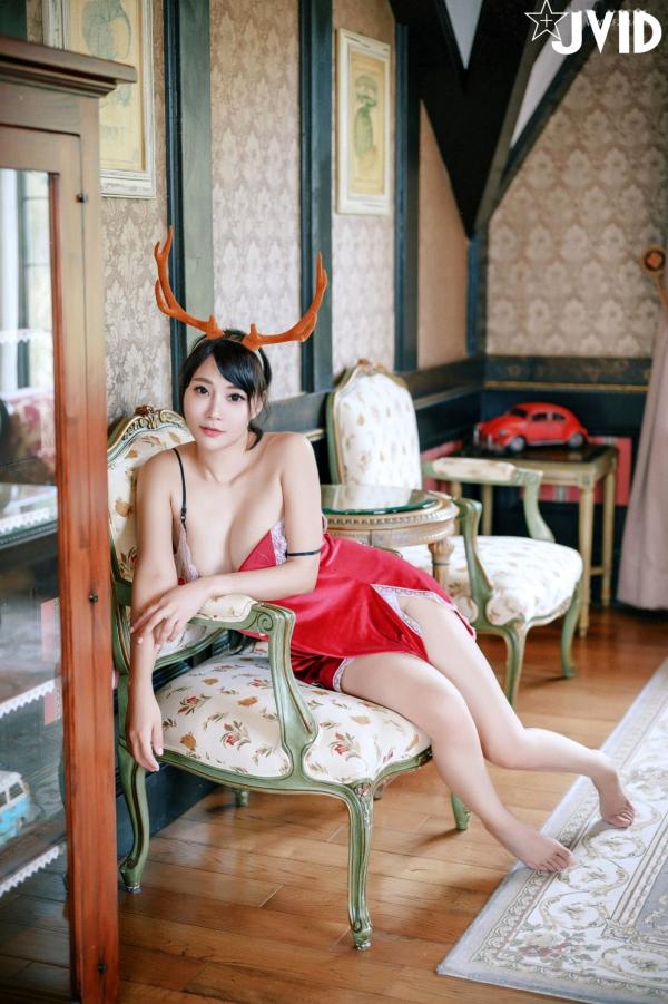    JVID-乐乐-完美曲线鹿角尤物，大尺度私房写真，性感针织与内衣角色扮演，白嫩肌肤极致诱惑第41张图片