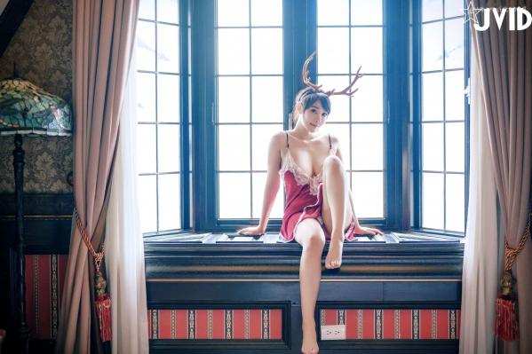    JVID-乐乐-完美曲线鹿角尤物，大尺度私房写真，性感针织与内衣角色扮演，白嫩肌肤极致诱惑第67张图片