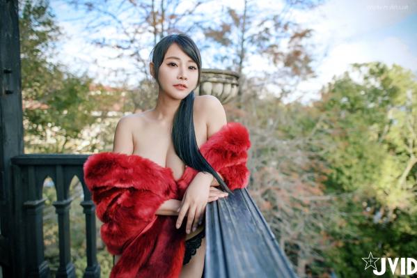    JVID-乐乐-完美曲线鹿角尤物，大尺度私房写真，性感针织与内衣角色扮演，白嫩肌肤极致诱惑第102张图片