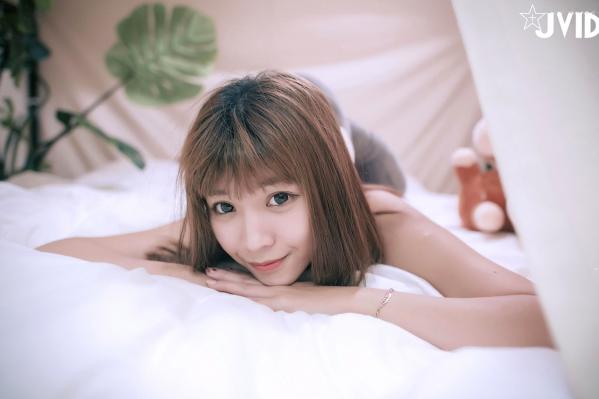    JVID-果寶寶-野外求生训练营-帐篷里的春天-唯美私房照，清纯诱惑居家写真第96张图片