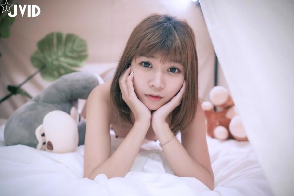    JVID-果寶寶-野外求生训练营-帐篷里的春天-唯美私房照，清纯诱惑居家写真第99张图片