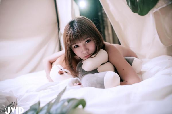    JVID-果寶寶-野外求生训练营-帐篷里的春天-唯美私房照，清纯诱惑居家写真第104张图片