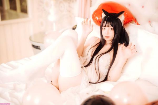    落落Raku-Happy-Birthday-Raku生日主题私房写真，猫女装扮配白丝诱惑，唯美居家生日派对盛宴第16张图片