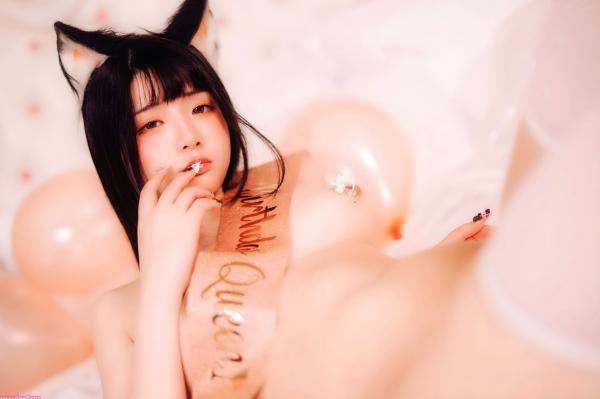    落落Raku-Happy-Birthday-Raku生日主题私房写真，猫女装扮配白丝诱惑，唯美居家生日派对盛宴第45张图片
