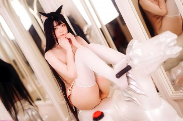   落落Raku-Happy-Birthday-Raku生日主题私房写真，猫女装扮配白丝诱惑，唯美居家生日派对盛宴第51张图片