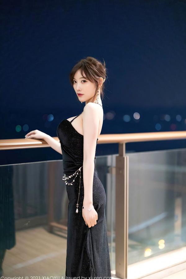    【杨晨晨Sugar】XiaoYu语画界：绝美深V黑亮片礼裙，搭配极致超薄黑丝，展现撩人御姐范，优雅风情与诱惑大尺度写真欣赏第10张图片