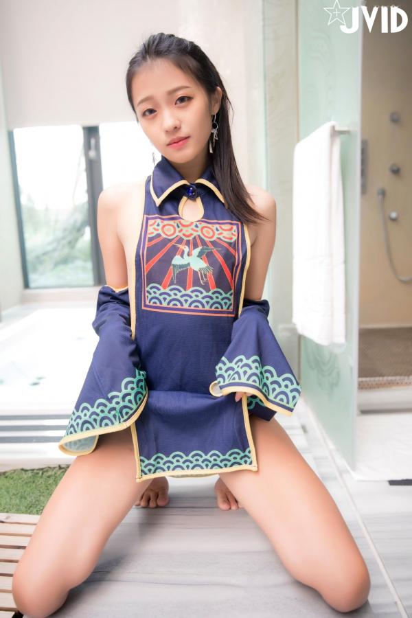    JVID-妍妍-可爱小僵尸：角色扮演与性感私房装，俏皮獠牙诠释别样东方风情第10张图片