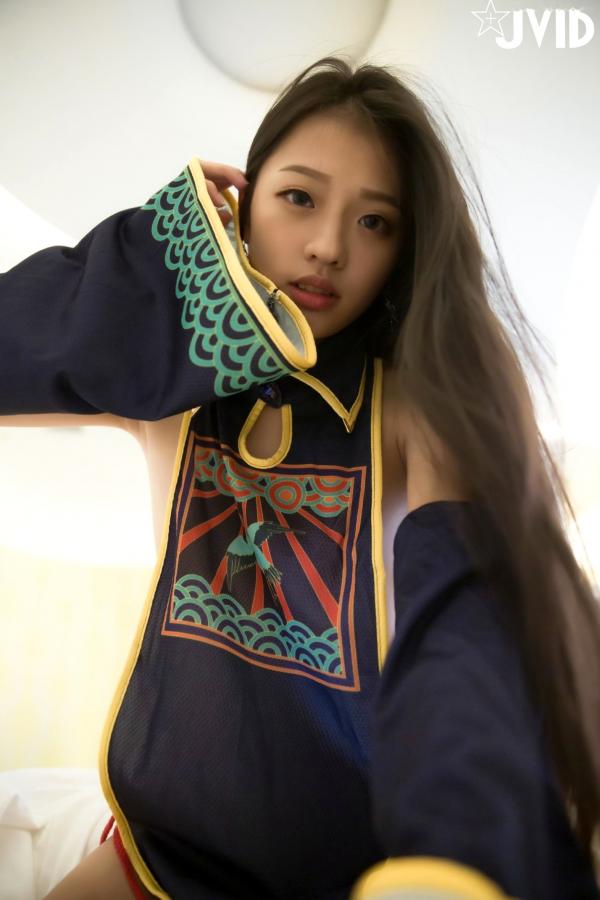    JVID-妍妍-可爱小僵尸：角色扮演与性感私房装，俏皮獠牙诠释别样东方风情第21张图片