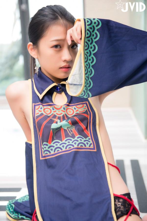    JVID-妍妍-可爱小僵尸：角色扮演与性感私房装，俏皮獠牙诠释别样东方风情第24张图片