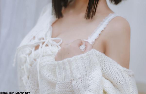    MTCos喵糖映画-Vol.457-《妹妹的白色毛衣》清纯居家唯美软妹少女私房写真第8张图片