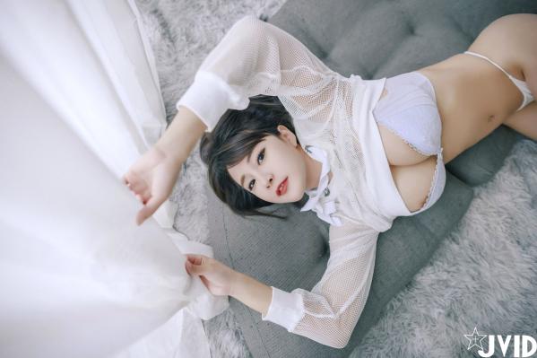    JVID乐乐-闺蜜兄长：极品私房居家大片，性感模特傲人身材绝美呈现，带来极致视觉诱惑第19张图片