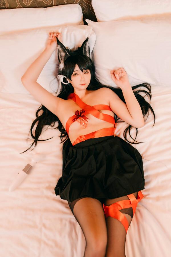    落落Raku-Love-Atago 角色扮演猫耳娘，黑丝制服诱惑，极致大尺度私房写真第6张图片