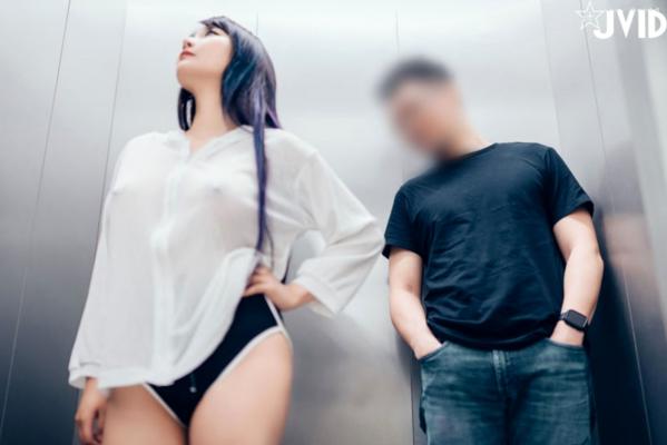    JVID-乐乐-电梯紧急停止：大尺度私密互动，极致诱惑身材展现，挑战视觉极限的18禁惊艳大片第27张图片