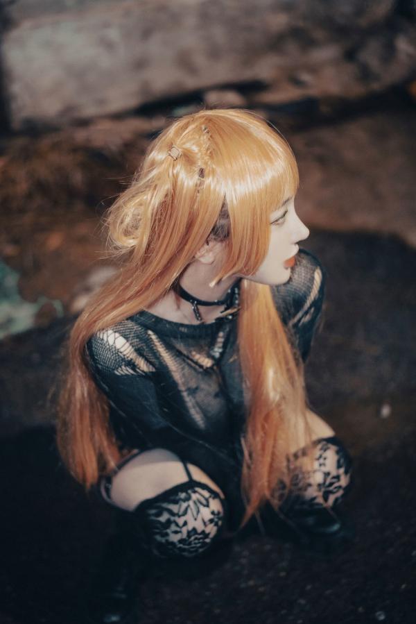    韩国美女孙乐乐Son-YeEun死亡笔记弥海砂Cosplay，暗黑车内私房大尺度写真，夜拍街头哥特诱惑，无圣光性感演绎第9张图片