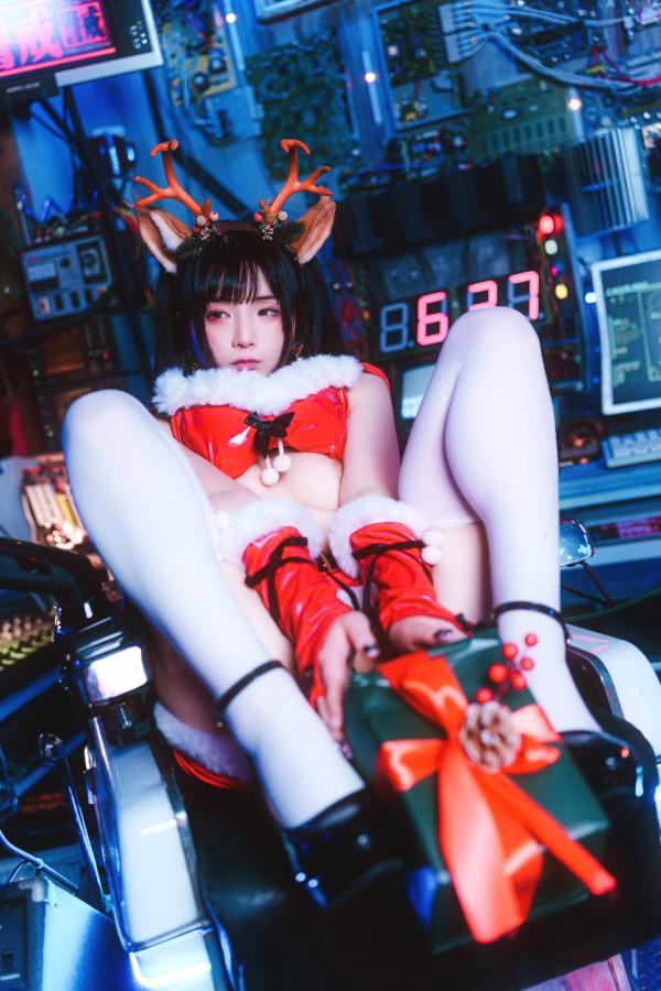    落落Raku-Dear-Deer-2022.12月订阅，赛博朋克科技感，圣诞小鹿COS，大胆火辣私房写真第31张图片