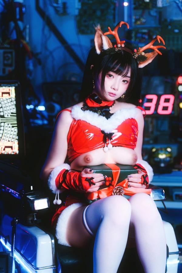    落落Raku-Dear-Deer-2022.12月订阅，赛博朋克科技感，圣诞小鹿COS，大胆火辣私房写真第32张图片