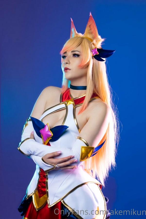    Akemi明美-SGA性感狐妖Cosplay，红色火辣战裙，极致诱惑私房，二次元视觉盛宴第1张图片