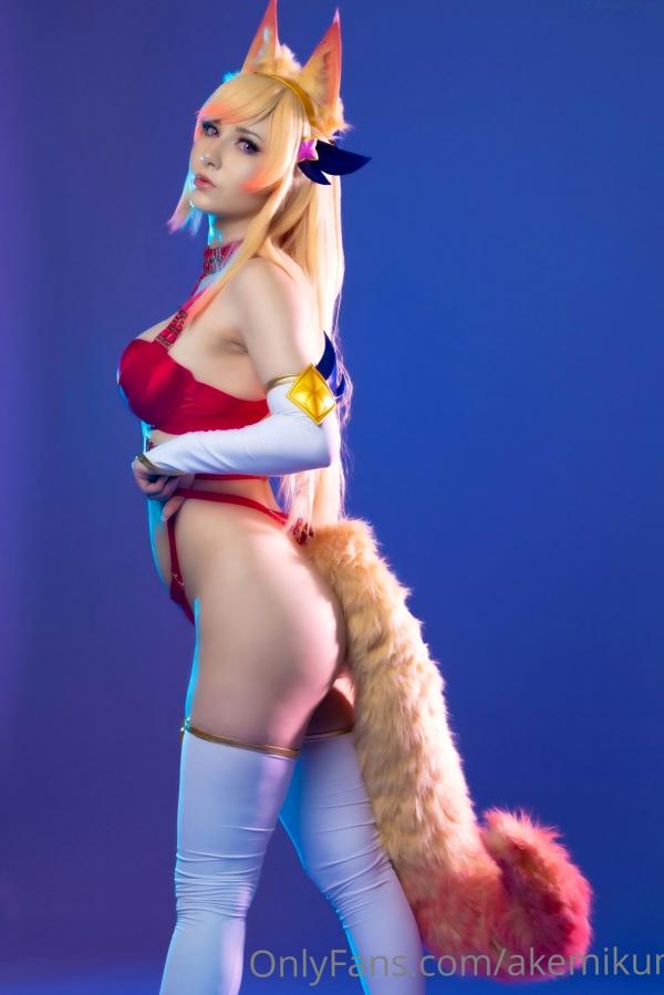    Akemi明美-SGA性感狐妖Cosplay，红色火辣战裙，极致诱惑私房，二次元视觉盛宴第20张图片