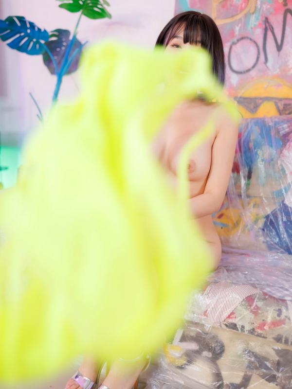    韩国美女Stella个人写真-多彩胴体Bimilstory Vol.03-街头涂鸦与霓虹灯氛围下的极致诱惑美感第64张图片