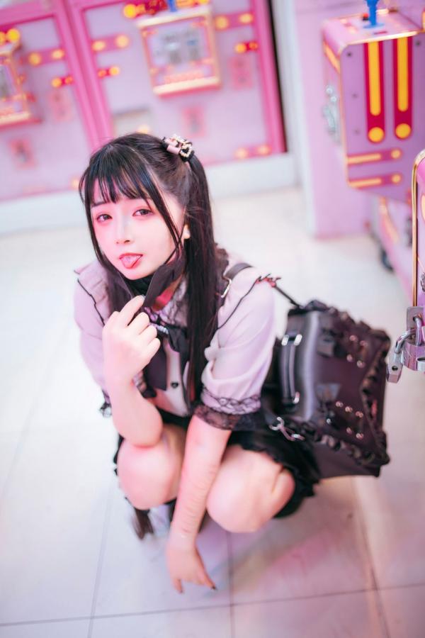   落落Raku-神待ち少女-私房写真-双马尾洛丽塔风格-清纯萝莉诱惑-Night-LiLy-2022年10月订阅第4张图片
