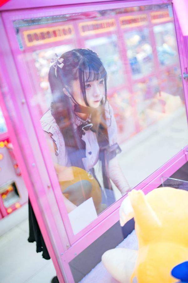    落落Raku-神待ち少女-私房写真-双马尾洛丽塔风格-清纯萝莉诱惑-Night-LiLy-2022年10月订阅第6张图片