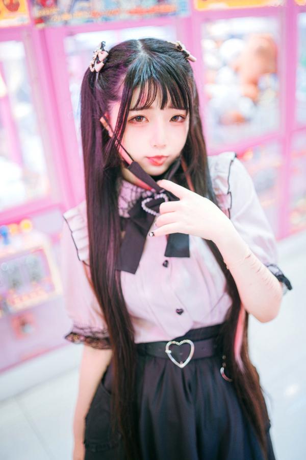    落落Raku-神待ち少女-私房写真-双马尾洛丽塔风格-清纯萝莉诱惑-Night-LiLy-2022年10月订阅第7张图片