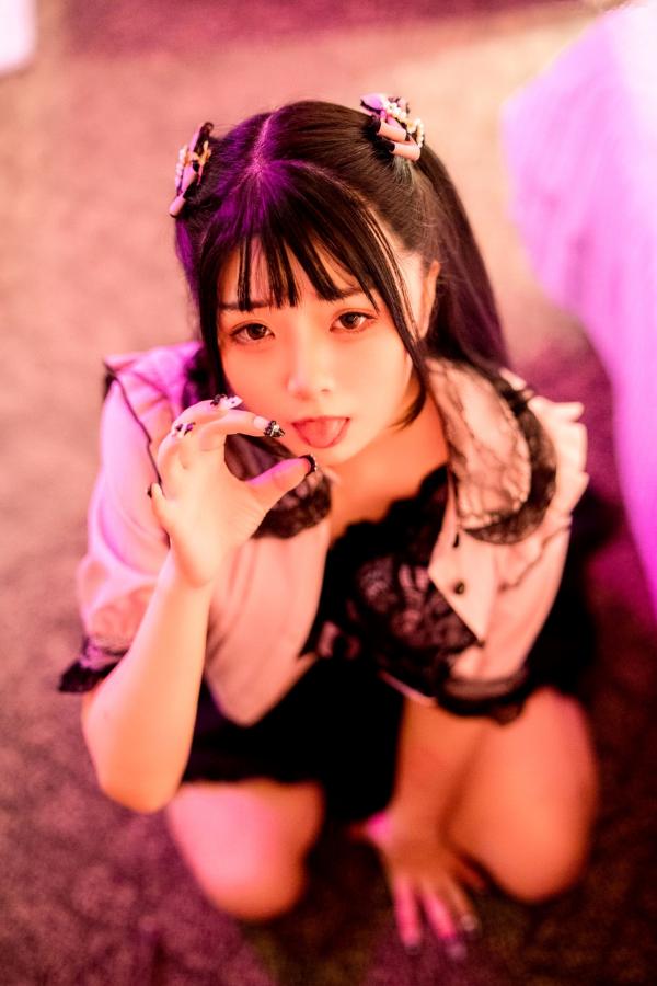    落落Raku-神待ち少女-私房写真-双马尾洛丽塔风格-清纯萝莉诱惑-Night-LiLy-2022年10月订阅第60张图片