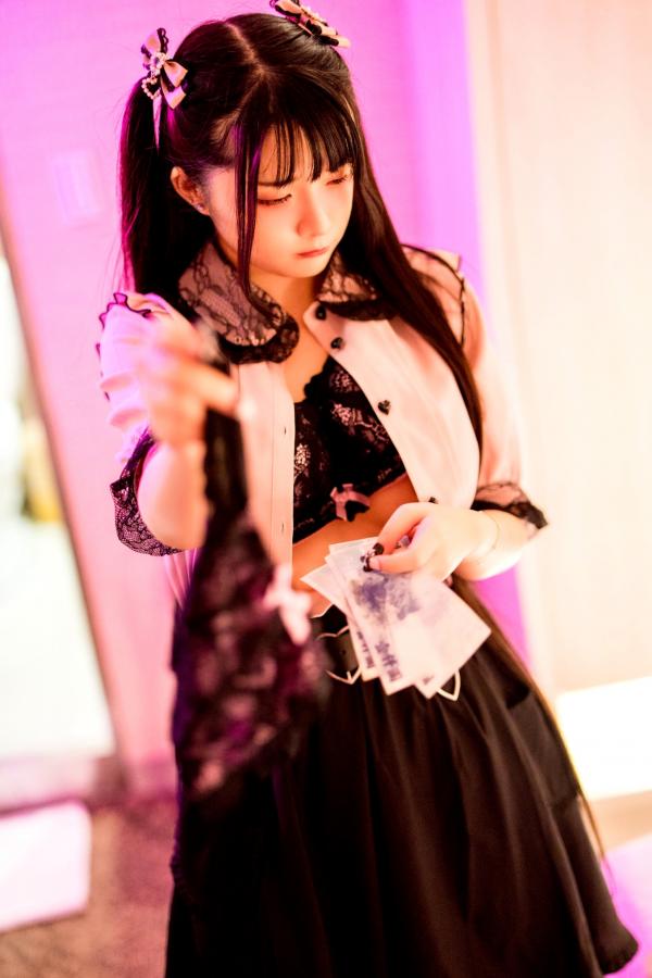    落落Raku-神待ち少女-私房写真-双马尾洛丽塔风格-清纯萝莉诱惑-Night-LiLy-2022年10月订阅第64张图片