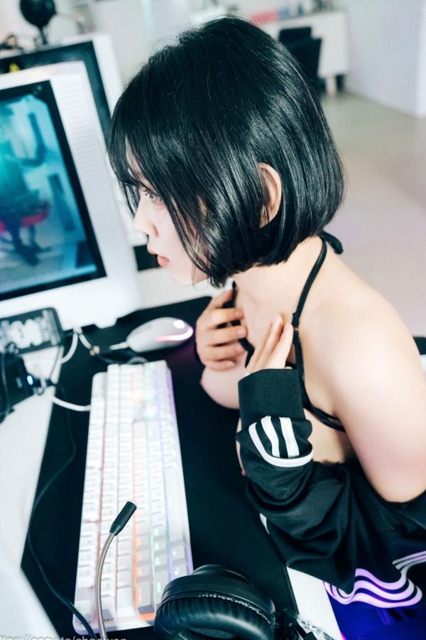    韩国美女琪雅Zia电玩少女写真 电竞赛博风格居家私房诱惑 大尺度游戏室极品女神套图第14张图片