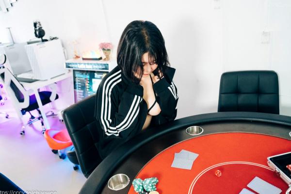    韩国美女琪雅Zia电玩少女写真 电竞赛博风格居家私房诱惑 大尺度游戏室极品女神套图第63张图片