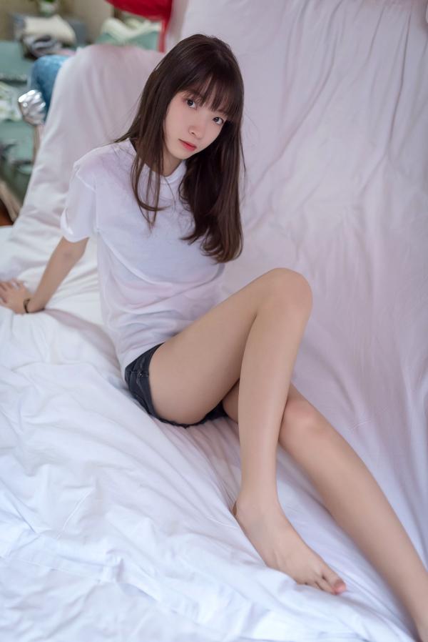    MTCos喵糖映画-Vol.428-《夏日热裤》纯欲私房居家简约写真，清新美腿令人心动第10张图片