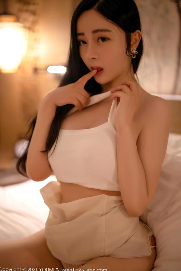    YouMi尤蜜荟-允爾-白裙蕾丝私房写真-酒店室内诱惑拍摄-曲线女神写真第57张图片