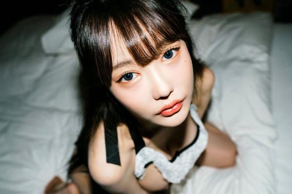    韩国美女Jucy女仆诱惑私房写真，童颜巨乳极致大尺度，无圣光女神傲人身材诱惑大开第50张图片
