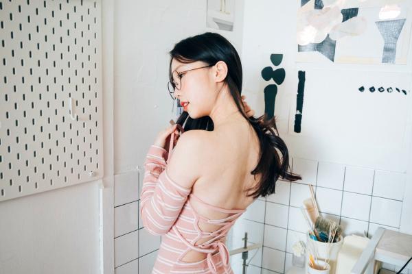    韩国美女-Pureding-퓨딩-Assistant-Loozy室内私房写真，性感连体衣与精致内衣诱惑，展现甜美傲人曲线第17张图片