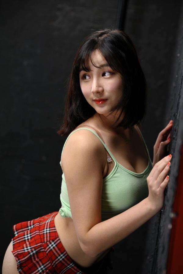    韩国素人美女模特私房大尺度格纹短裙美臀写真精选 - 原生态私密人体摄影第280张图片